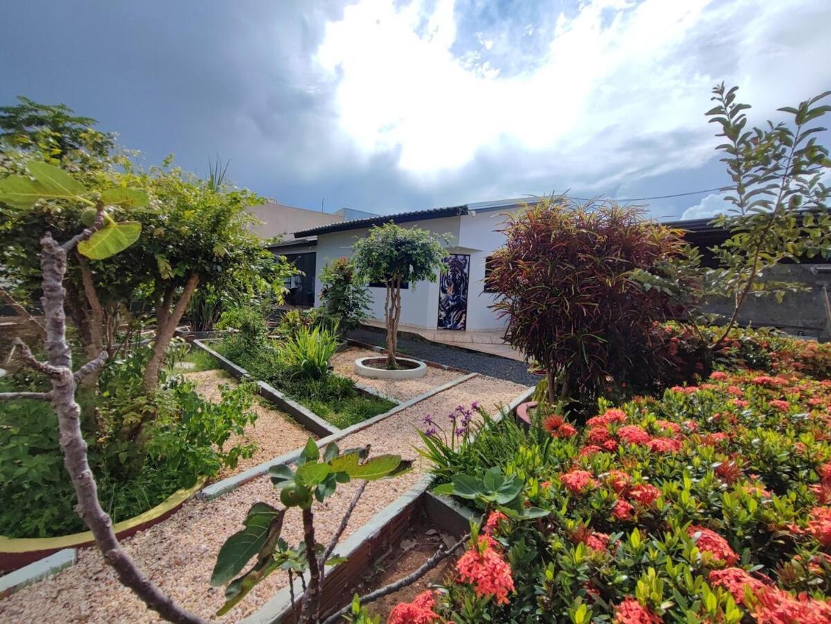 Quarto California Campo Novo do Parecis Exterior photo
